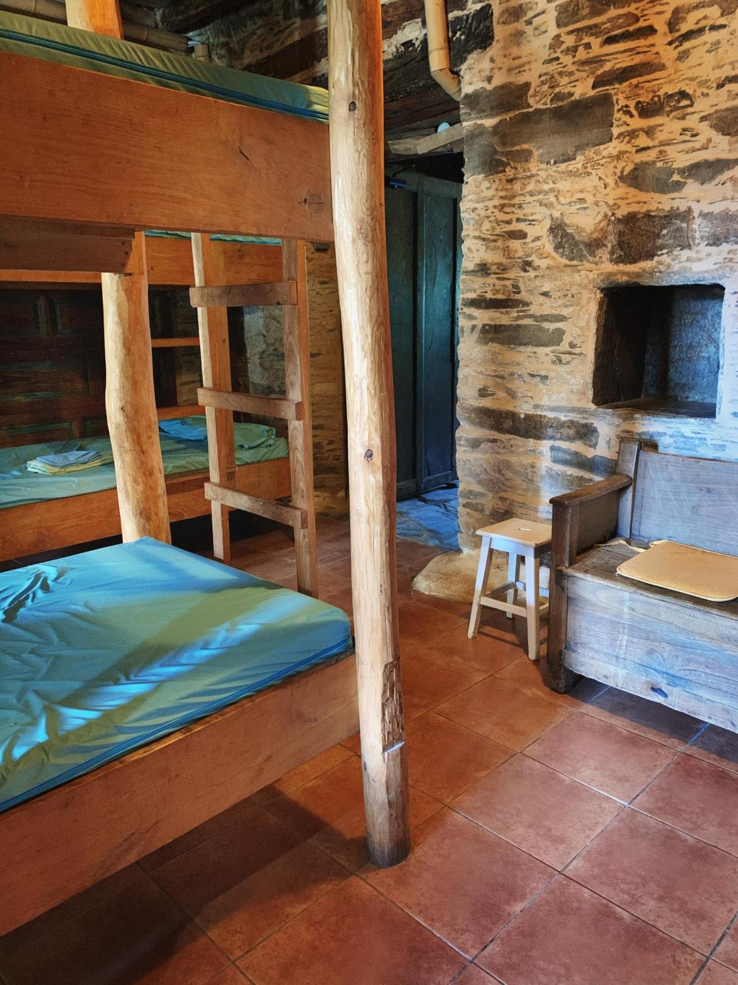 Albergue Eco El Beso - Vegano Tríacastela Eksteriør billede